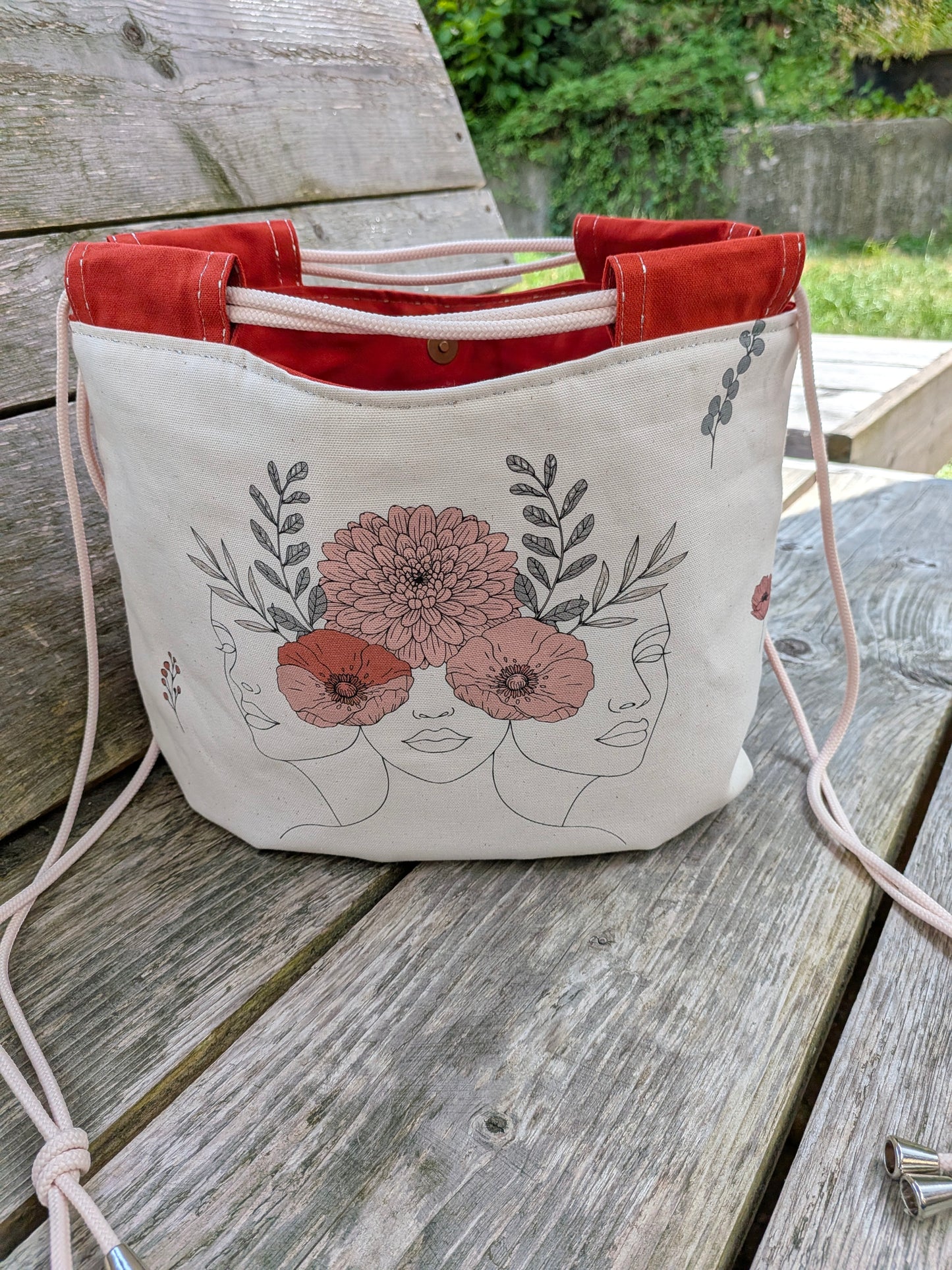 Le sac Sororité - 3 Femmes - Brique