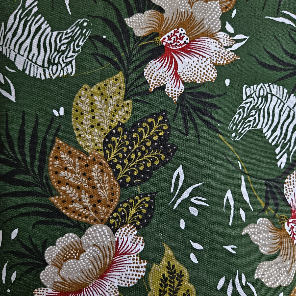Fleurs et chevaux
